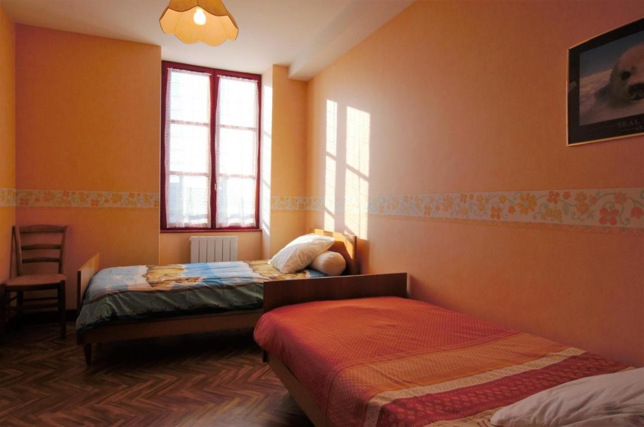 Gîte communal 150 Sainpuits Cameră foto